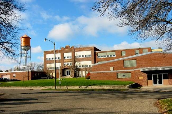 How a Vacant School Building Became a Symbol of Loss and a Source of Hope for a Small Town